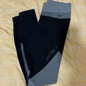 NWOT Nike dri-fit leggings